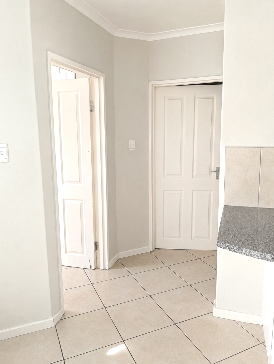 2 Bedroom Property for Sale in Highbury Western Cape